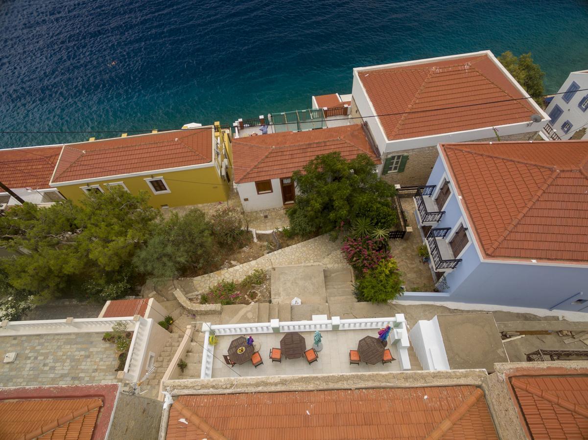 Roulas Apartments Chalki Town Esterno foto